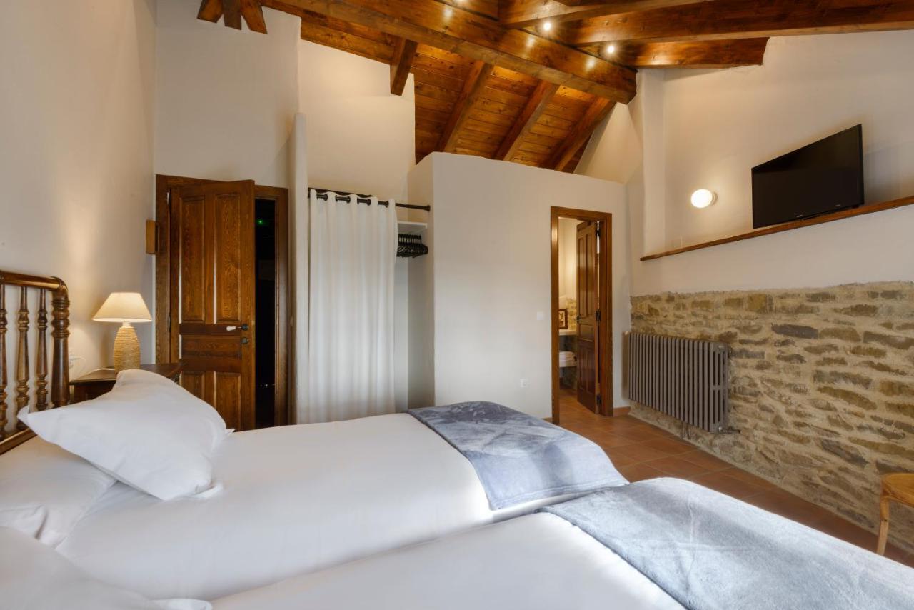 OS ORMOS Casa Rural - Apartamentos - Habitaciones Espuéndolas Exterior foto